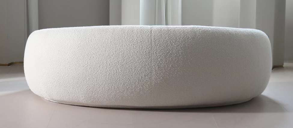 White Curved Sofa – Sculptural Upholstered Arc Couch for Contemporary Living Rooms White Boucle in stock (WT-TEDDY AP)