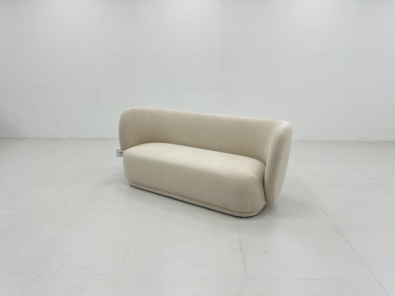 Curved Sofa x1 Chaise Lounge x1 Seat Height to 45cm Made To Order